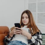 Zdrowe nawyki korzystania z telefonu na co dzień